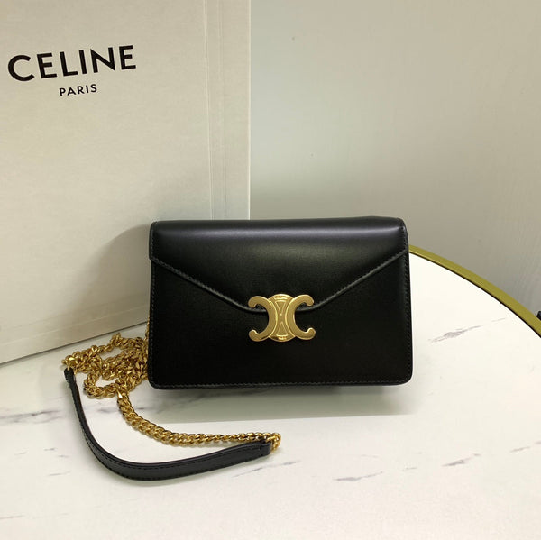 WALLET ON CHAIN MARGO 19 IN BLACK SMOOTH CALFSKIN GOLD HARDWARE